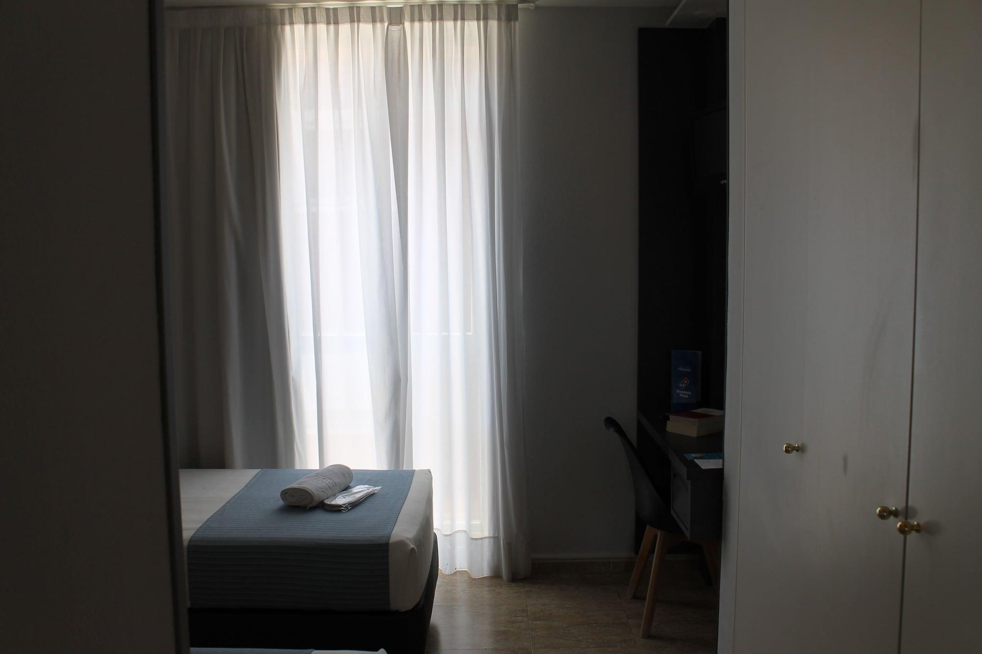 Hotel Barajas Plaza Madryt Zewnętrze zdjęcie