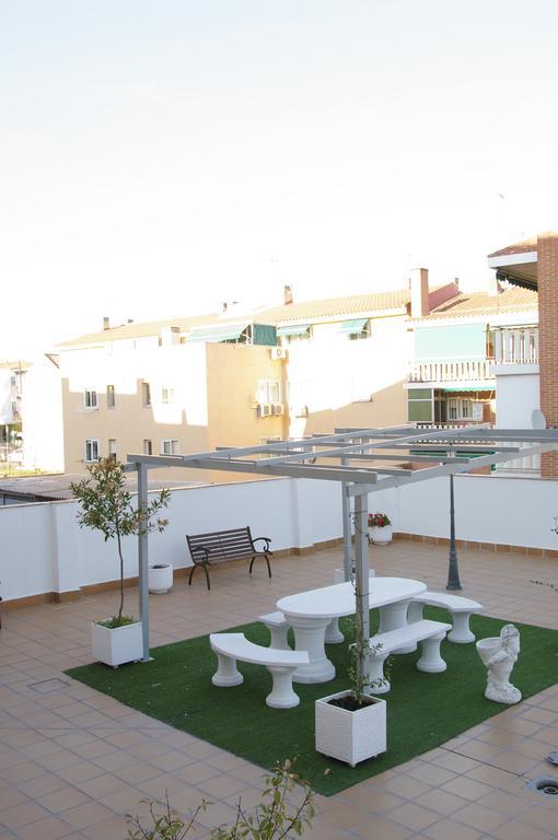 Hotel Barajas Plaza Madryt Zewnętrze zdjęcie